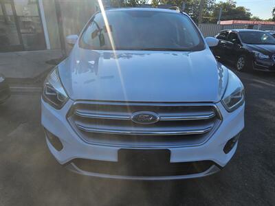 2017 Ford Escape SE   - Photo 2 - Roseville, CA 95678