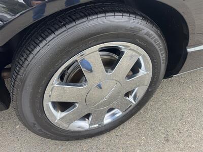 2002 Ford Thunderbird Deluxe  Black and red interior - Photo 18 - Roseville, CA 95678