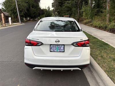 2021 Nissan Versa SV   - Photo 5 - Portland, OR 97003