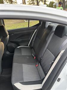 2021 Nissan Versa SV   - Photo 9 - Portland, OR 97003