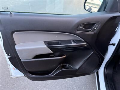 2019 Chevrolet Colorado Work Truck   - Photo 8 - Portland, OR 97003