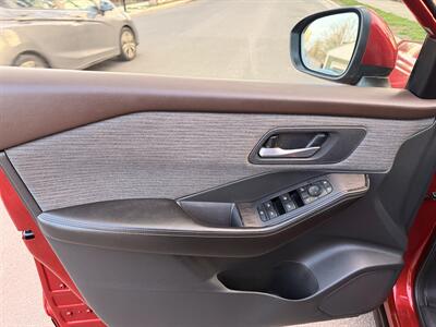 2021 Nissan Rogue SV   - Photo 8 - Portland, OR 97003