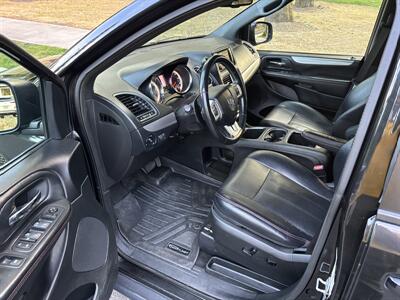 2017 Dodge Grand Caravan GT   - Photo 6 - Portland, OR 97003