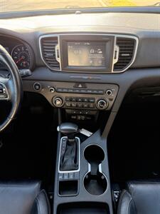 2017 Kia Sportage EX   - Photo 11 - Portland, OR 97003