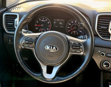 2017 Kia Sportage EX   - Photo 12 - Portland, OR 97003