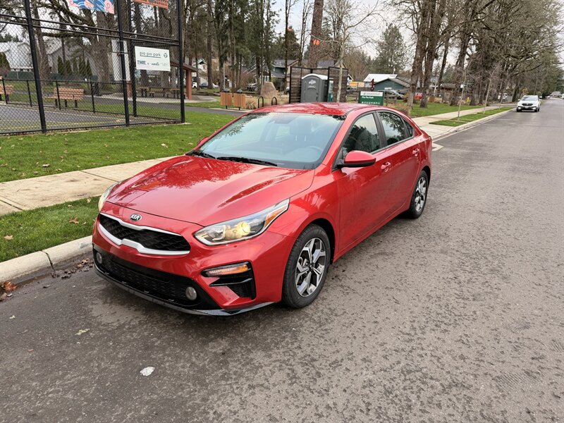 2021 Kia Forte FE   - Photo 1 - Portland, OR 97003