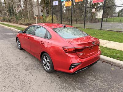 2021 Kia Forte FE   - Photo 4 - Portland, OR 97003