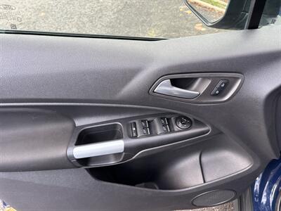 2016 Ford Transit Connect XLT   - Photo 8 - Portland, OR 97003