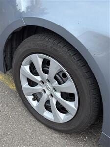 2022 Toyota Corolla LE   - Photo 14 - Portland, OR 97003