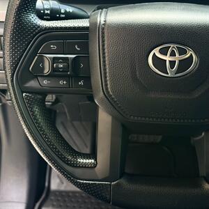 2025 Toyota Tacoma SR5   - Photo 17 - Salt Lake City, UT 84115