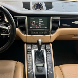 2018 Porsche Macan Turbo   - Photo 23 - Salt Lake City, UT 84115