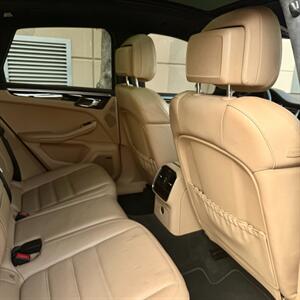 2018 Porsche Macan Turbo   - Photo 37 - Salt Lake City, UT 84115