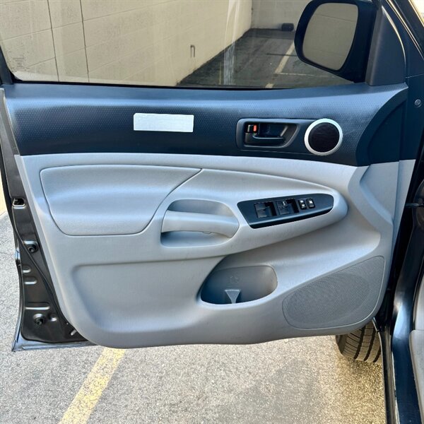 2013 Toyota Tacoma V6 - Photo 11 - Salt Lake City, UT 84115