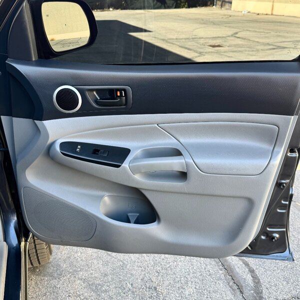 2013 Toyota Tacoma V6 - Photo 24 - Salt Lake City, UT 84115