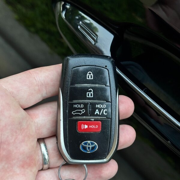 2021 Toyota RAV4 Prime SE - Photo 3 - Salt Lake City, UT 84115