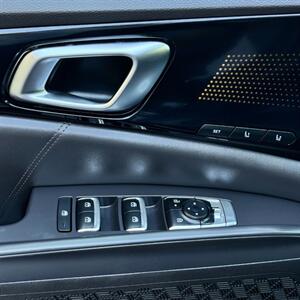 2025 Kia Carnival Hybrid SX Prestige   - Photo 12 - Salt Lake City, UT 84115