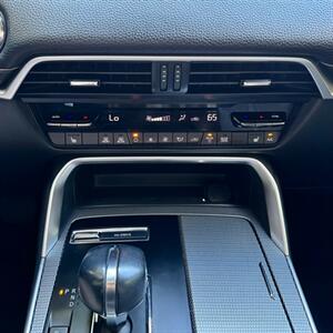 2024 Mazda CX-90 3.3 Turbo Preferred Plus   - Photo 24 - Salt Lake City, UT 84115