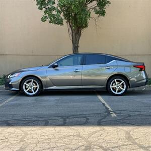 2021 Nissan Altima 2.5 SV   - Photo 8 - Salt Lake City, UT 84115