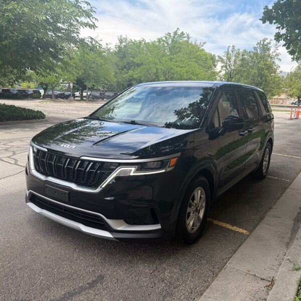 2022 Kia Carnival LXS - Photo 4 - Salt Lake City, UT 84115
