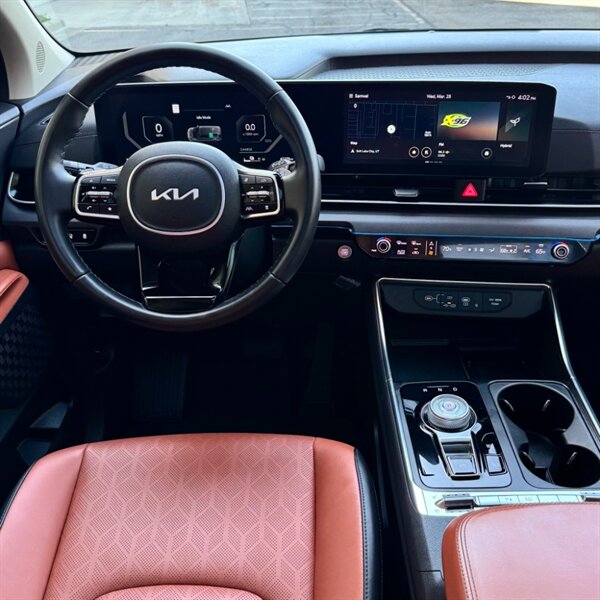 2025 Kia Carnival Hybrid SX  