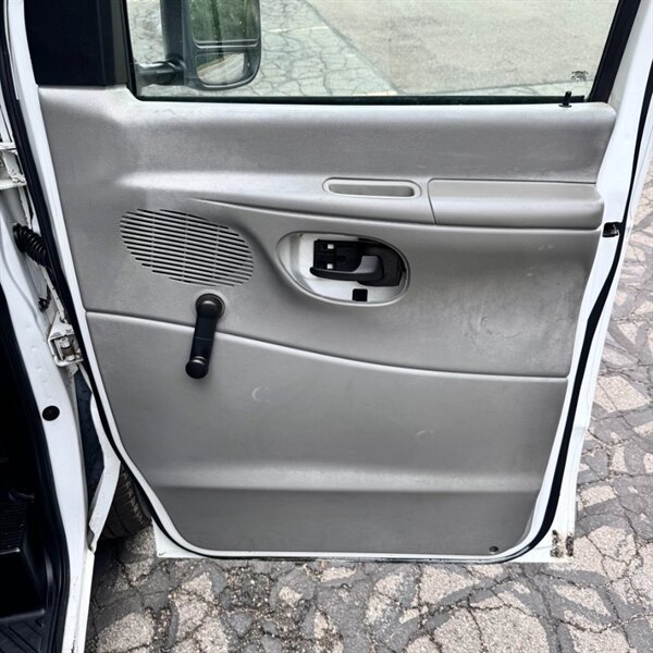 2007 Ford E-150 - Photo 18 - Salt Lake City, UT 84115