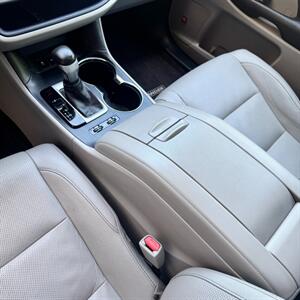 2015 Toyota Highlander Limited Platinum   - Photo 27 - Salt Lake City, UT 84115