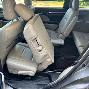 2015 Toyota Highlander Limited Platinum   - Photo 43 - Salt Lake City, UT 84115