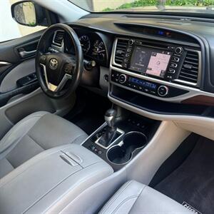 2015 Toyota Highlander Limited Platinum   - Photo 33 - Salt Lake City, UT 84115