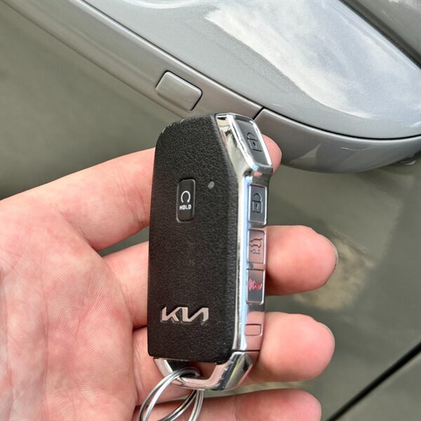 2022 Kia Telluride SX - Photo 3 - Salt Lake City, UT 84115