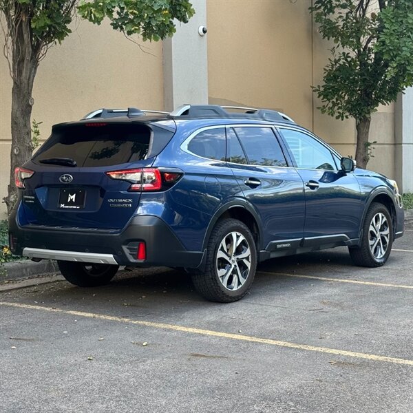 2021 Subaru Outback Touring XT photo 2