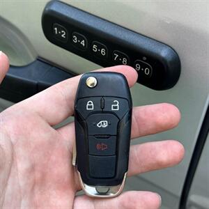 2022 Ford Transit 350 HD XLT   - Photo 3 - Salt Lake City, UT 84115