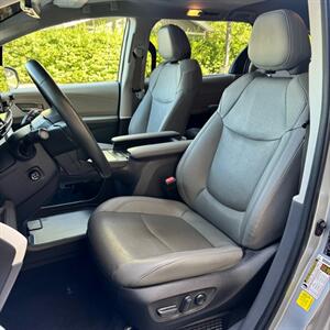 2024 Toyota Sienna Limited 7-Passenger - Photo 13 - Salt Lake City, UT 84115