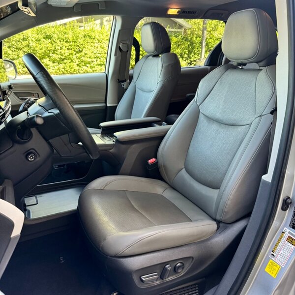 2024 Toyota Sienna Limited 7-Passenger - Photo 13 - Salt Lake City, UT 84115