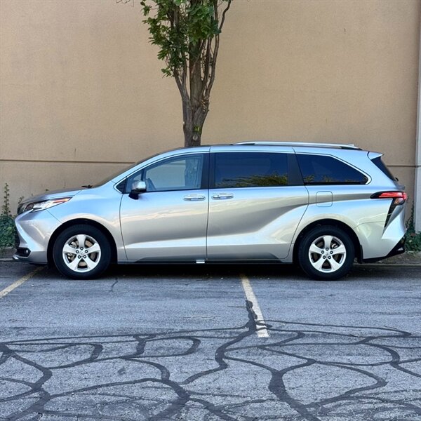 2024 Toyota Sienna Limited 7-Passenger - Photo 8 - Salt Lake City, UT 84115