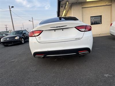 2015 Chrysler 200 Limited   - Photo 12 - Wilmington, DE 19808