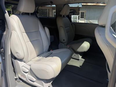 2015 Toyota Sienna XLE Premium 7-Passenger   - Photo 22 - Winchester, NH 03470