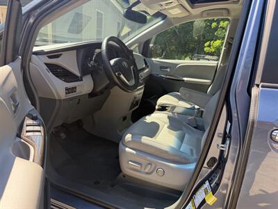 2015 Toyota Sienna XLE Premium 7-Passenger   - Photo 29 - Winchester, NH 03470