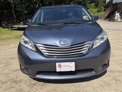 2015 Toyota Sienna XLE Premium 7-Passenger   - Photo 2 - Winchester, NH 03470