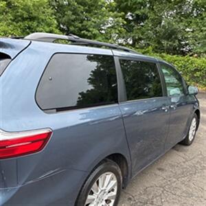 2015 Toyota Sienna XLE Premium 7-Passenger   - Photo 8 - Winchester, NH 03470