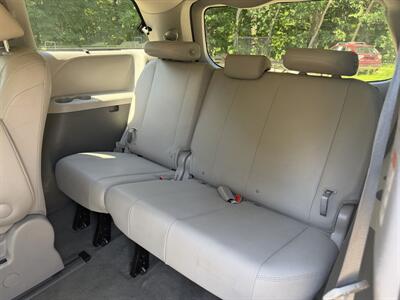 2015 Toyota Sienna XLE Premium 7-Passenger   - Photo 11 - Winchester, NH 03470