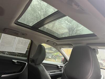 2015 Volvo XC60 T6 AWD   - Photo 17 - Winchester, NH 03470