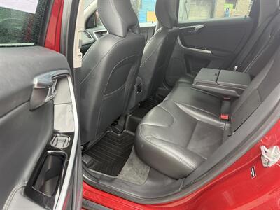 2015 Volvo XC60 T6 AWD   - Photo 11 - Winchester, NH 03470