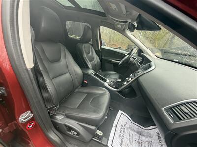 2015 Volvo XC60 T6 AWD   - Photo 21 - Winchester, NH 03470