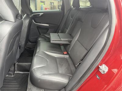 2015 Volvo XC60 T6 AWD   - Photo 12 - Winchester, NH 03470