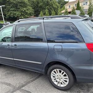 2009 Toyota Sienna Limited - Photo 4 - Winchester, NH 03470