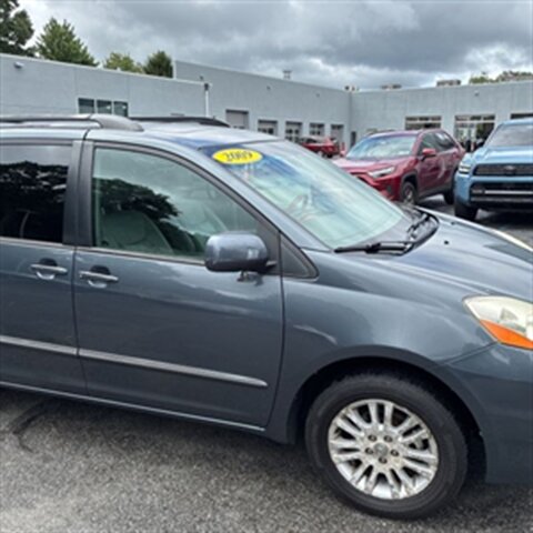 2009 Toyota Sienna Limited - Photo 8 - Winchester, NH 03470