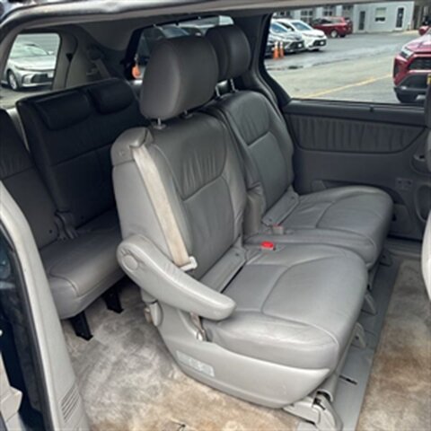 2009 Toyota Sienna Limited - Photo 23 - Winchester, NH 03470