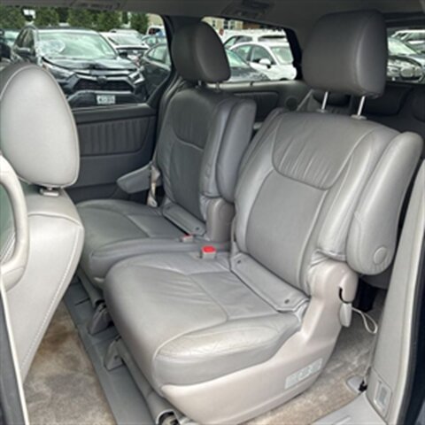 2009 Toyota Sienna Limited - Photo 22 - Winchester, NH 03470