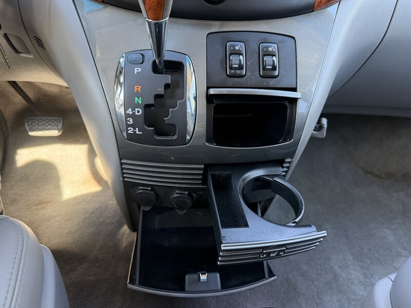 2009 Toyota Sienna AWD-Limited - Photo 44 - Winchester, NH 03470