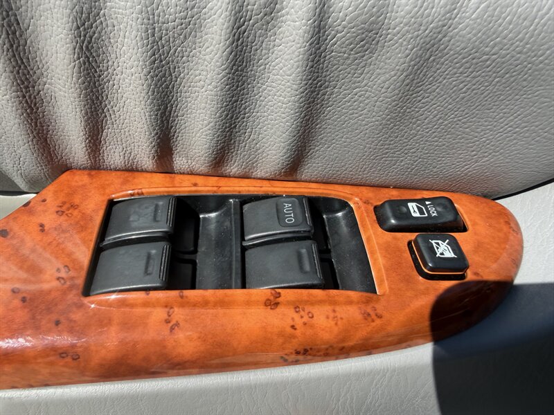 2009 Toyota Sienna AWD-Limited - Photo 32 - Winchester, NH 03470